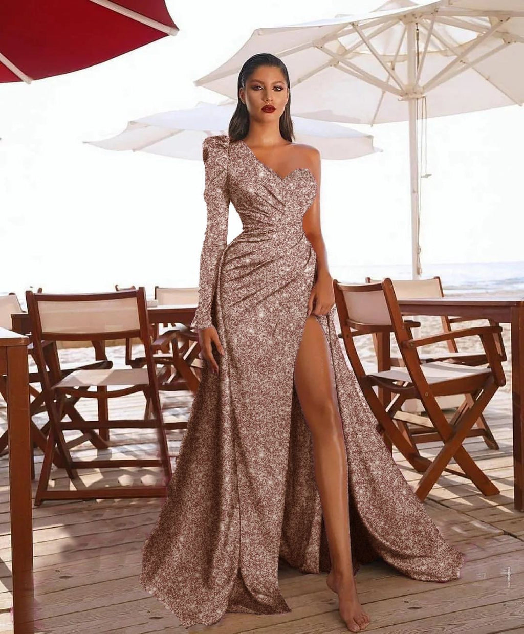 ABITO SPACCO PAILLETTES